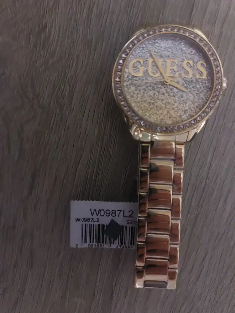 Jam Tangan Wanita Guess