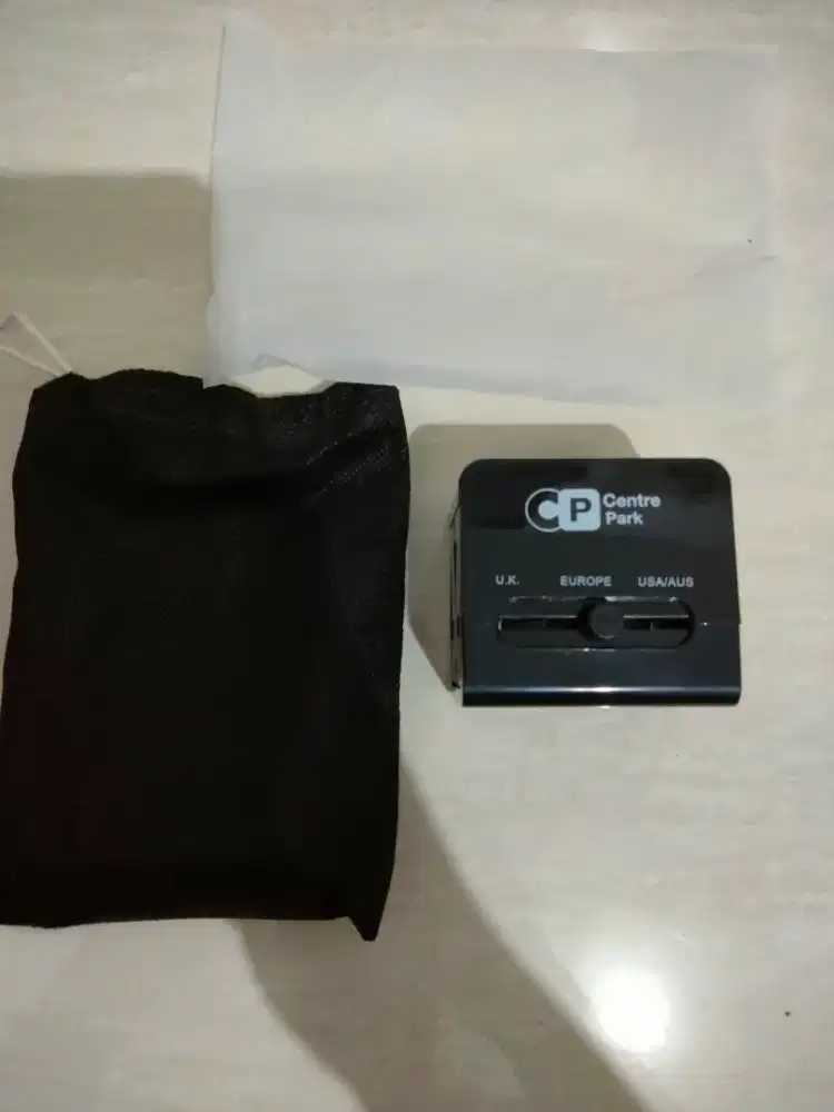 Jual murah meriah travel adaptor