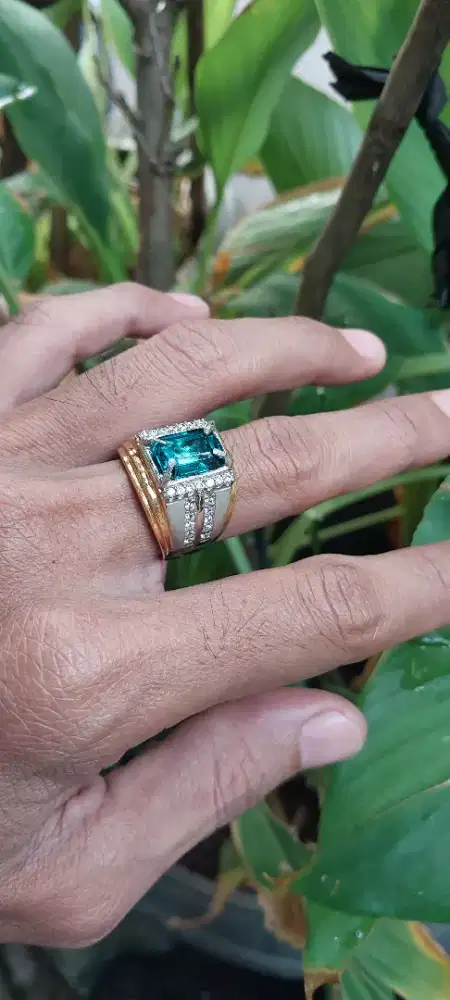 BATU CINCIN NATURAL BLUE TOPAZ