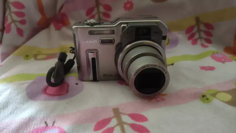 Kamera casio ex p600