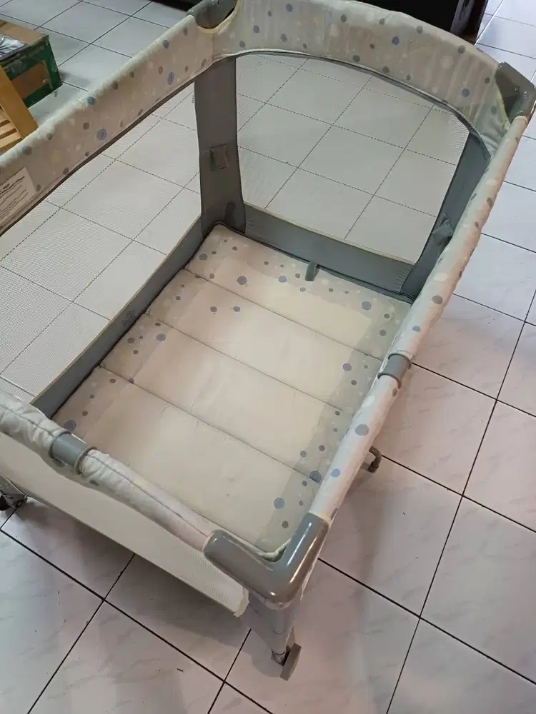 Box Bayi / Baby Crib : Bright Starts