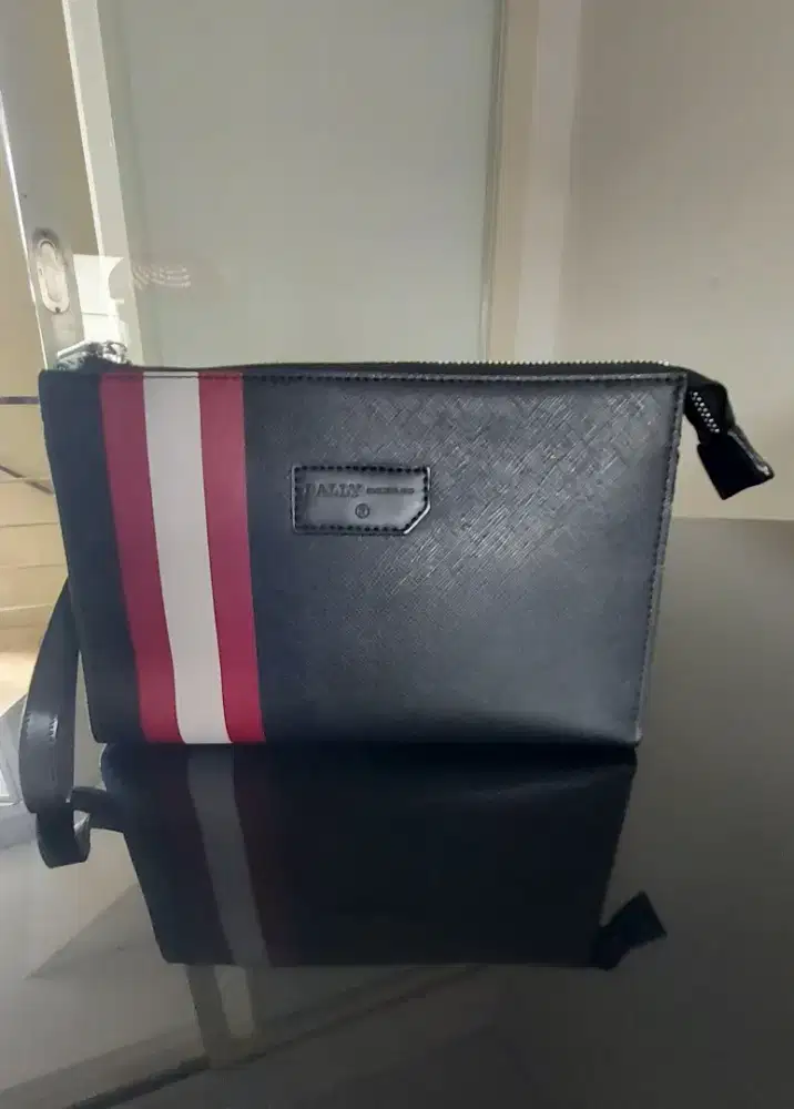 Hand Bags Bally Size 16 x 26