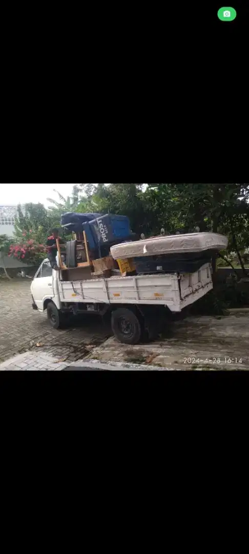 Mobil engkel bak cde untuk pindah rumah kontrakan