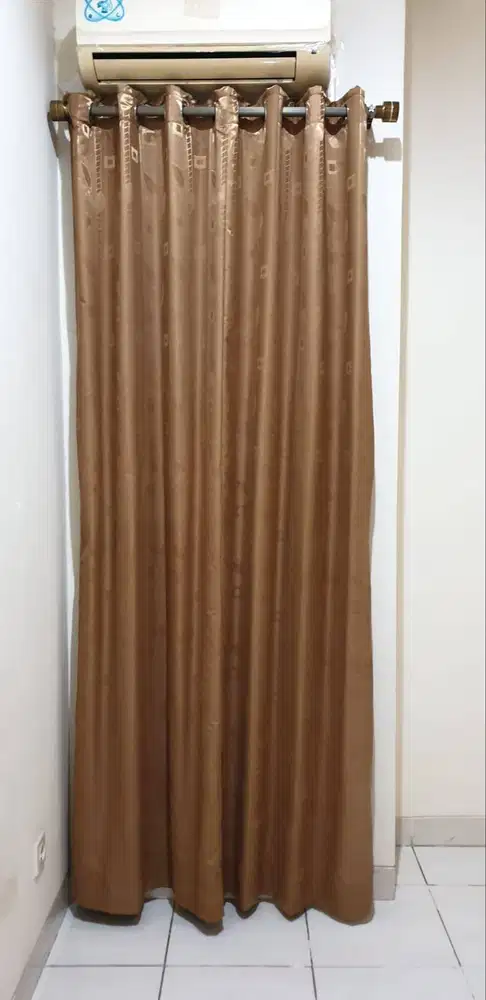 Gorden Jendela (Cokelat Terang) lebar 160 cm tinggi 230 cm