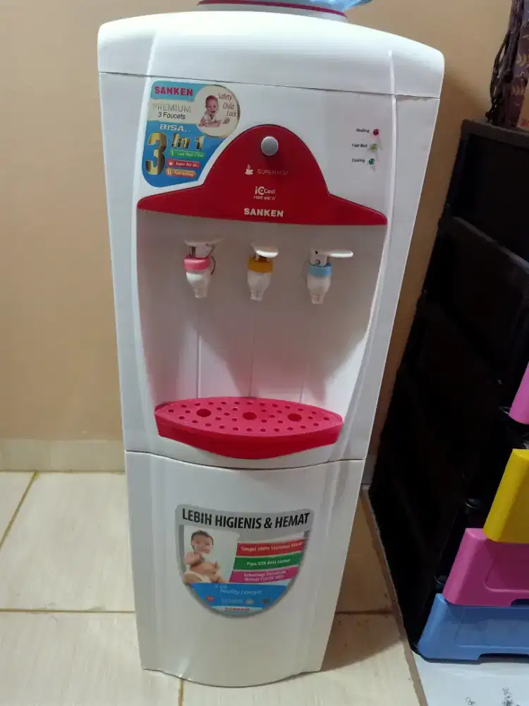 Disepenser Sanken HWE-69CW