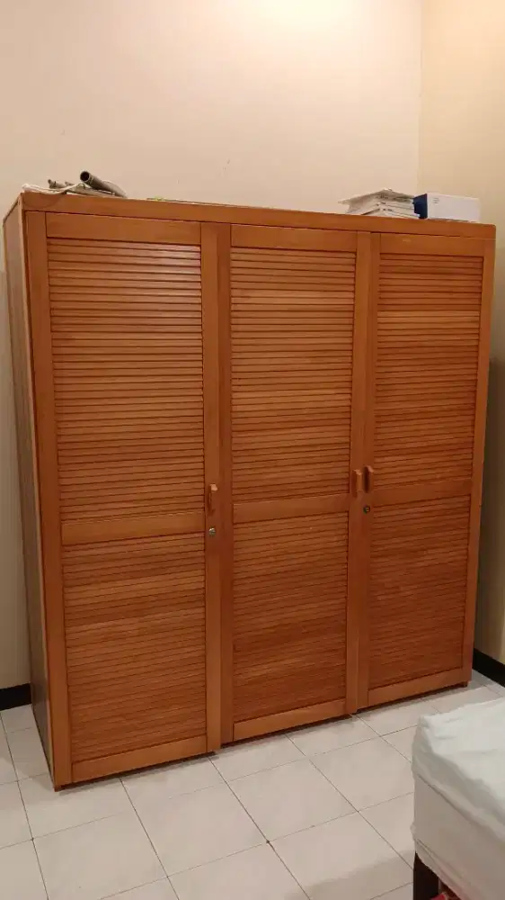 Lemari kayu tebal tanpa press original kayu
