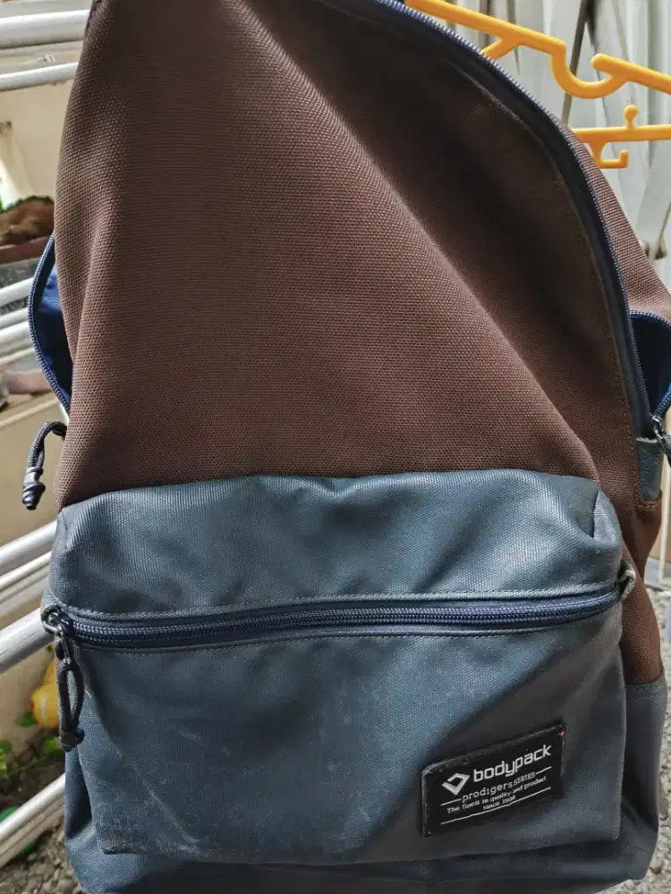 Tas bodypack original pria