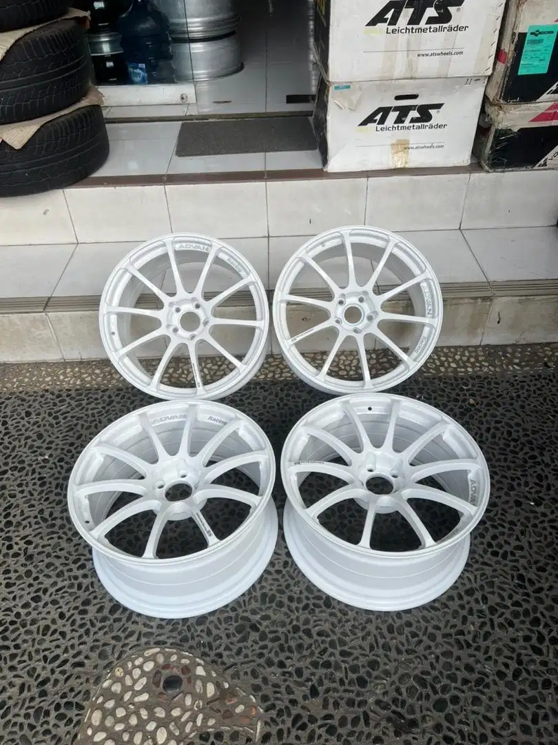 Yokohama Advan RS R19 Original Made in Japan. Ori good conds. 5x114.