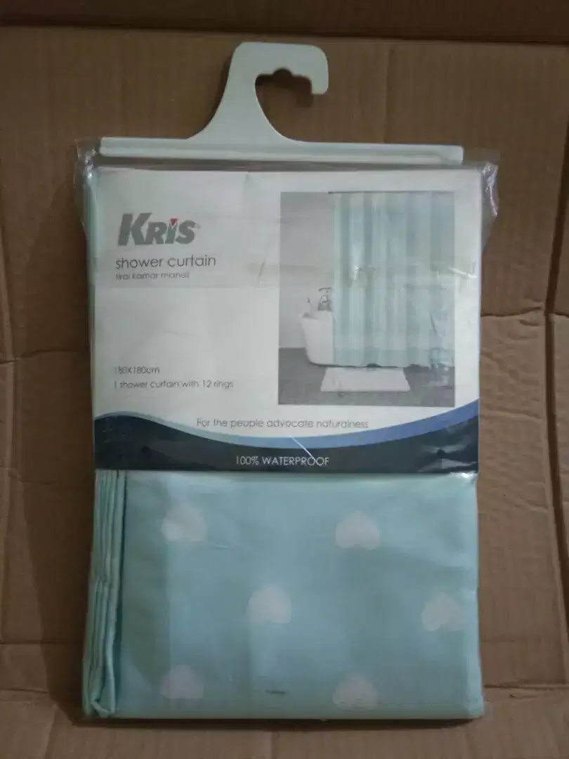 Shower curtain / Tirai kamar mandi