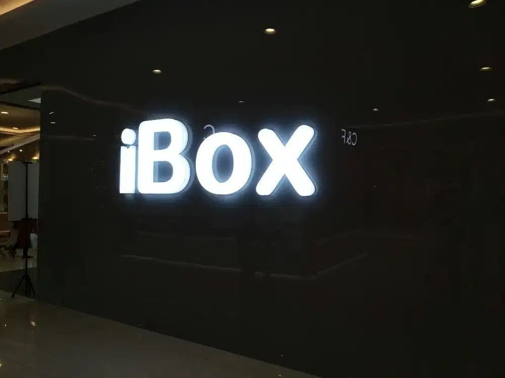 Maneki Neon. Indoor dan Outdoor Lettersign. Huruf Timbul. Neon Box