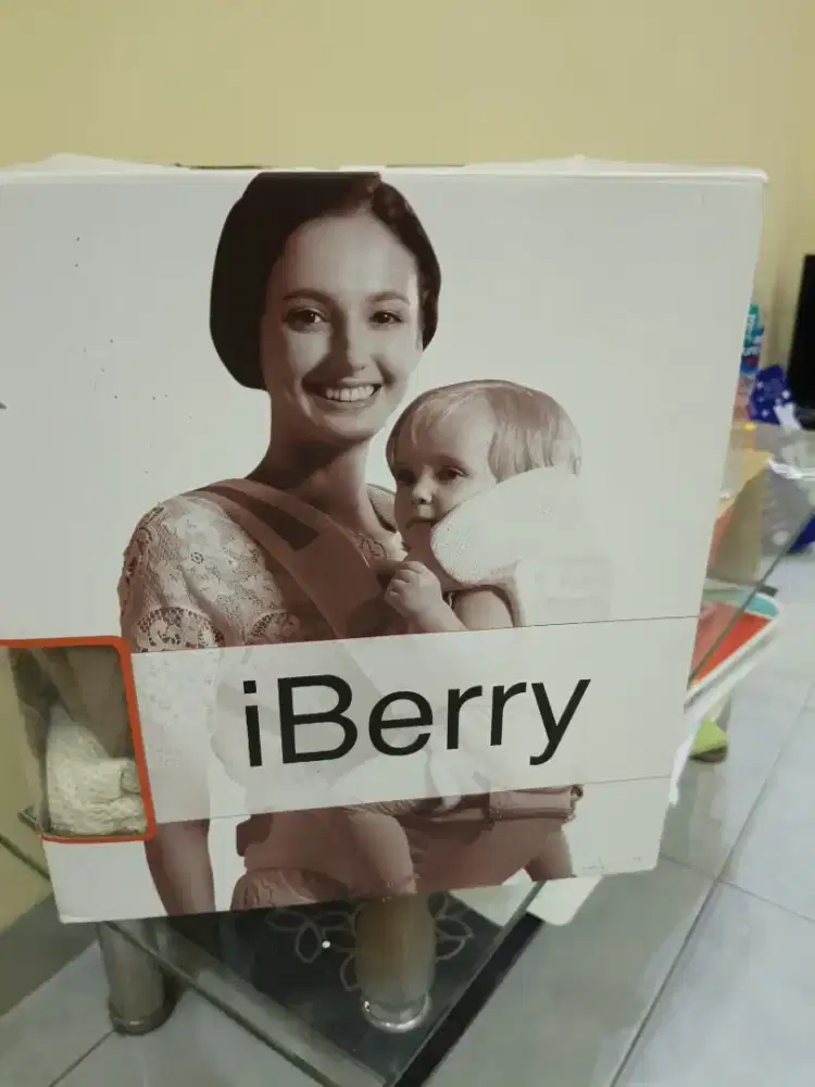 Baby Carrier Iberry ( merah bata)