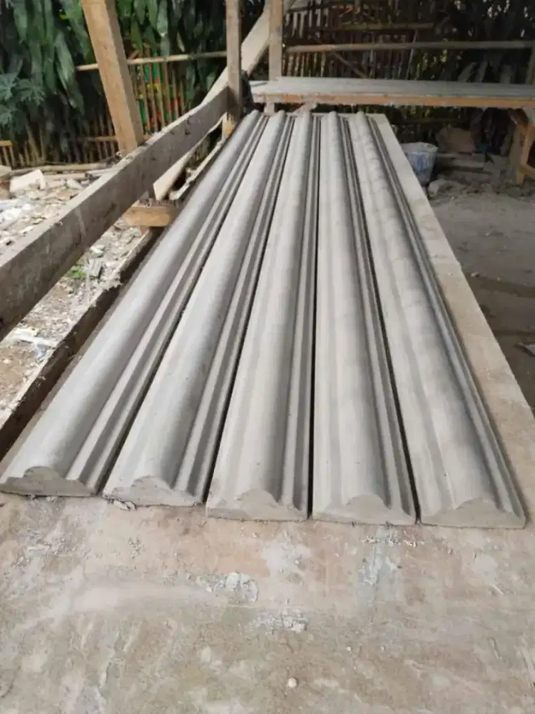 Wall moulding beton