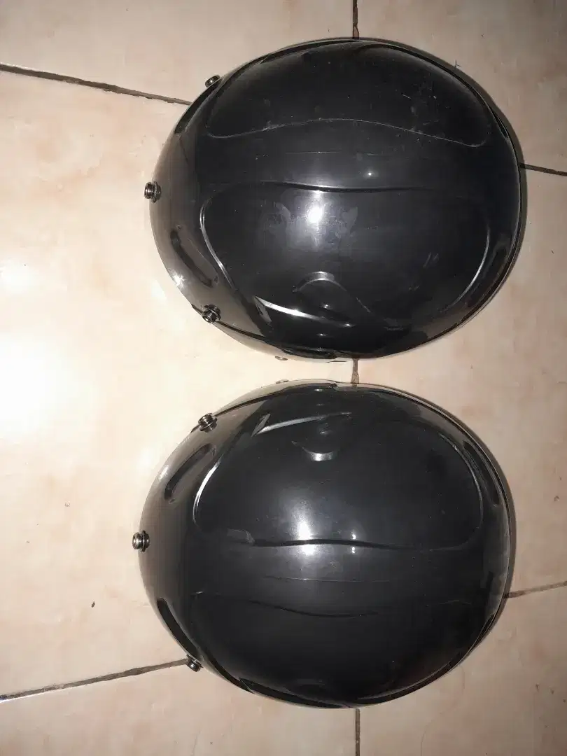 2 buah HELM SEPEDA