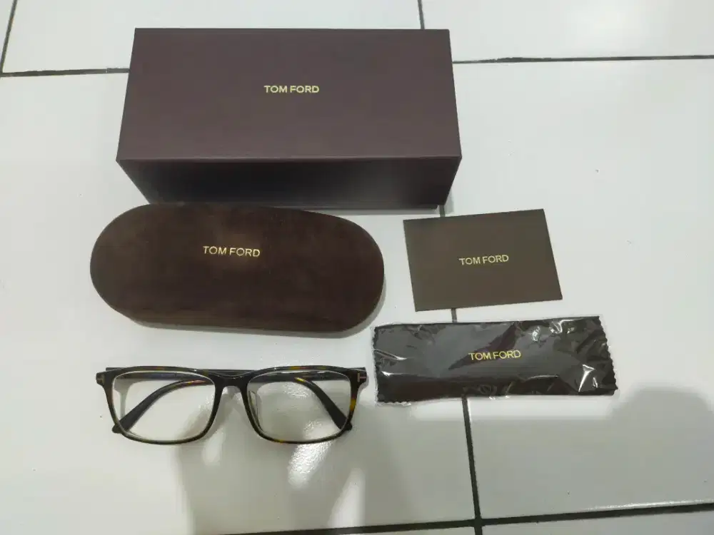 Kacamata TOM FORD original TF5584