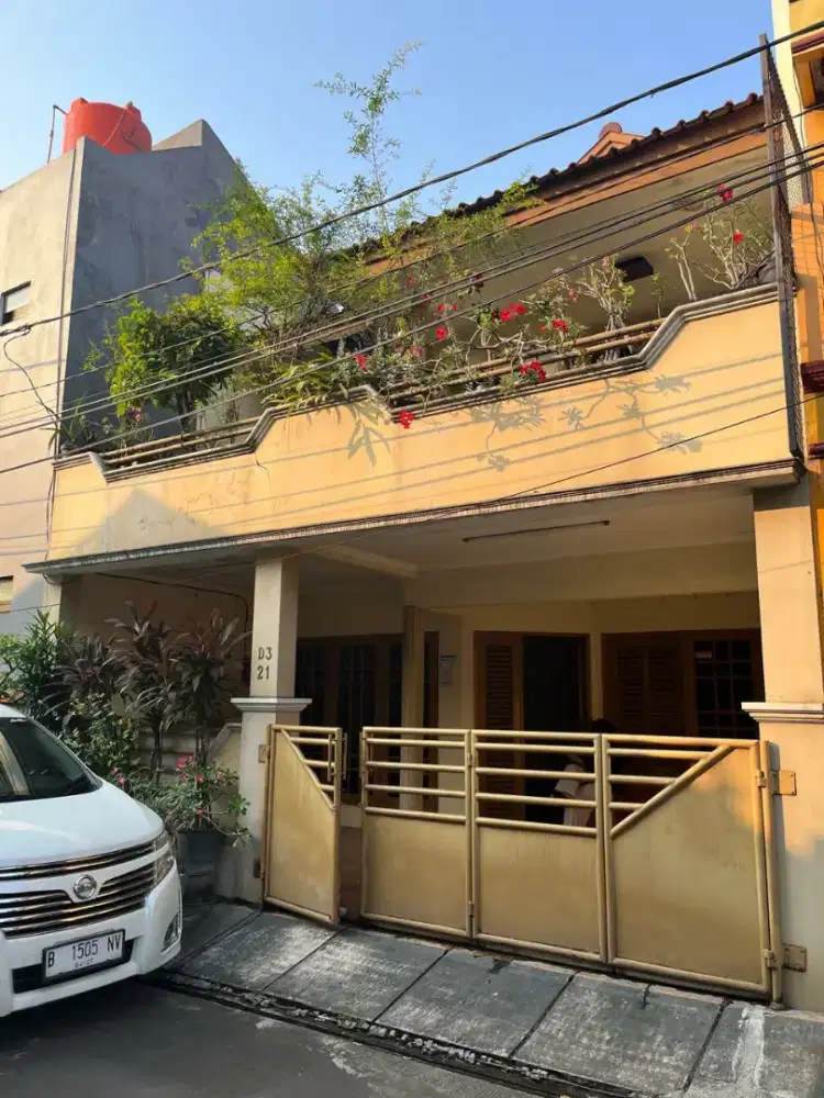 NEGO Dijual Rumah 2 lantai di Bekasi Timur NEGO SAMPE JADI