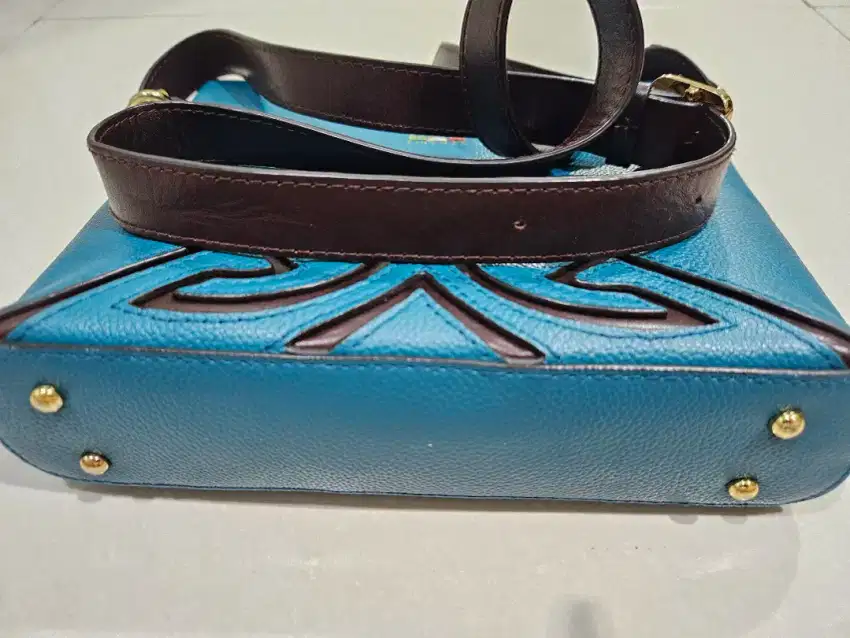 Dijual, tas kulit asli Gobelini Firenze.kondisi 99% baru