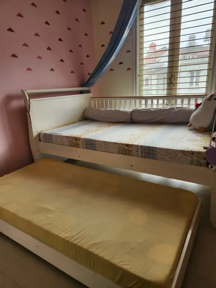 Dipan Ranjang susun anak anak