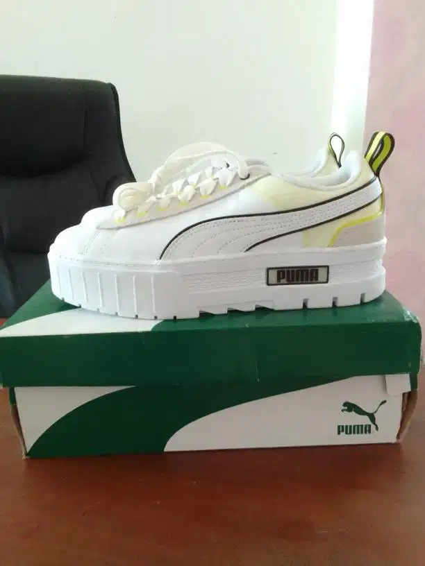 Sneakers Putih Puma, Sepatu Tali Puma, Puma Mayze Tech