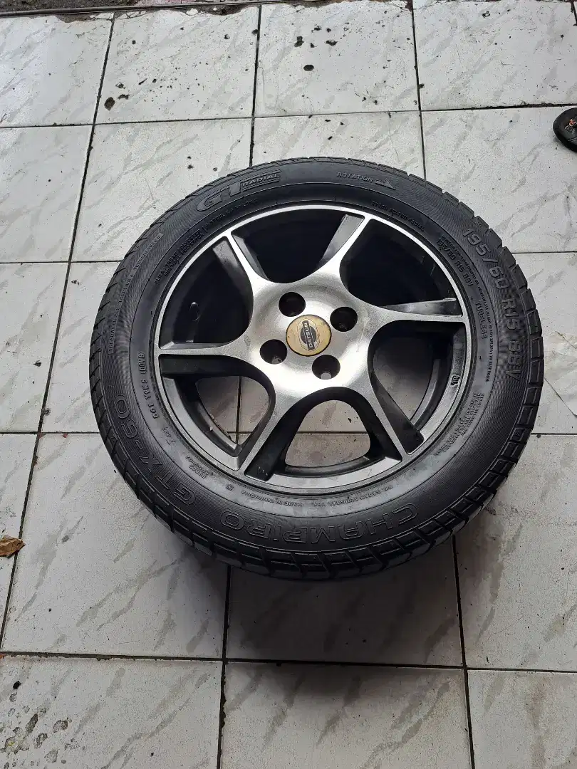 Serep datsun ring 15