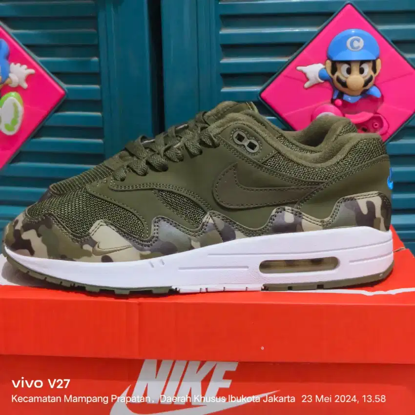 Sepatu Airmax 1 size 42 warna Hijau Tentara