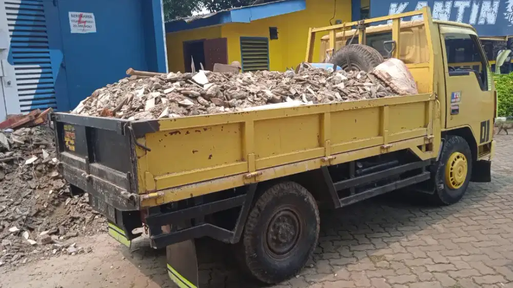 Jasa angkut puing dan sampah proyek