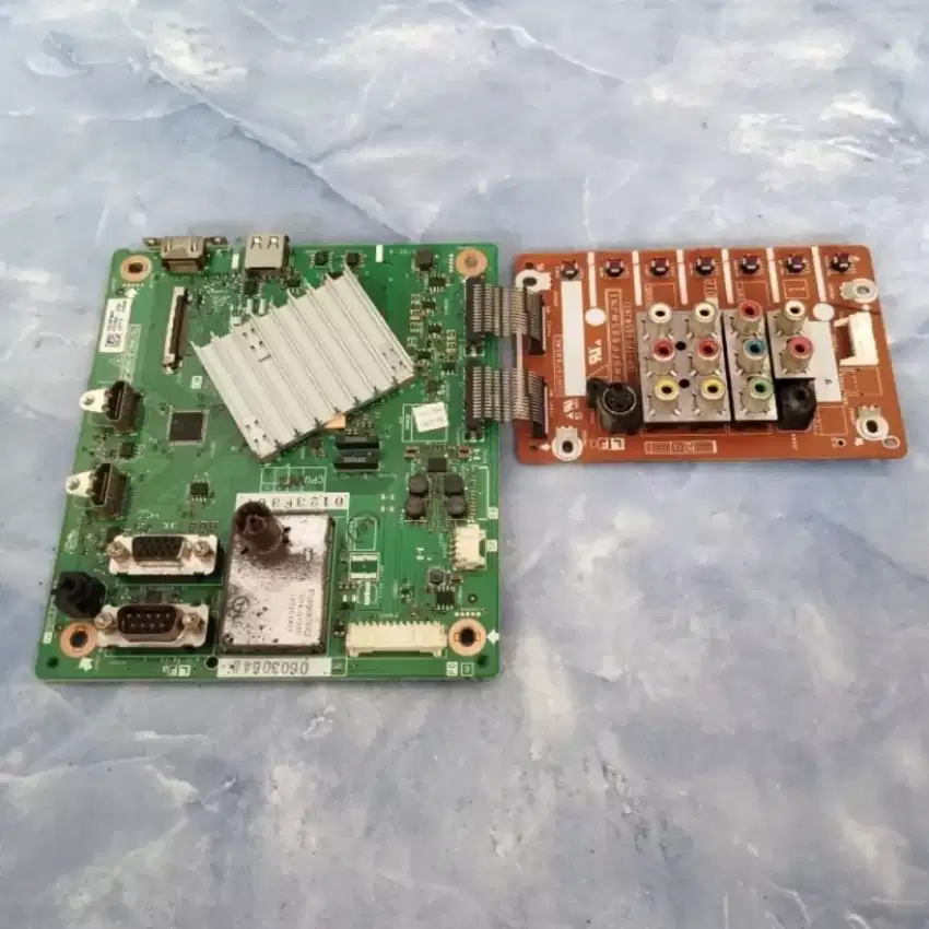 Jual mainboard sharp 32 Lc32m4071 normal