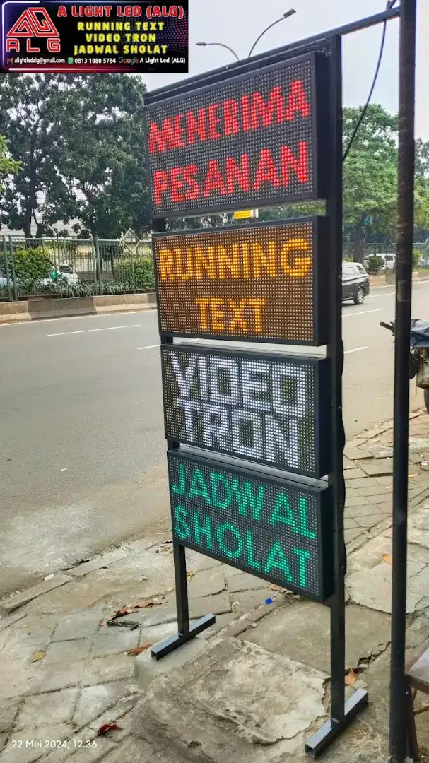 Running text outdoor
