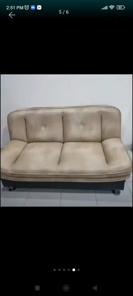 Sofa 4 dudukan, terpisah 3