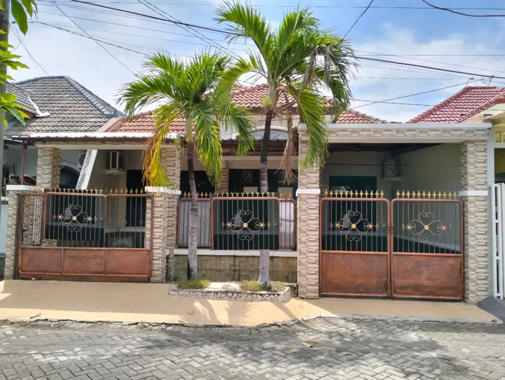 Jual rumah baru renovasi atap galvalum di Pondok Candra Sidoarjo