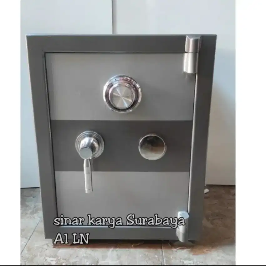 brankas A1 LN kunci surgent tempat uang tahan api safety box