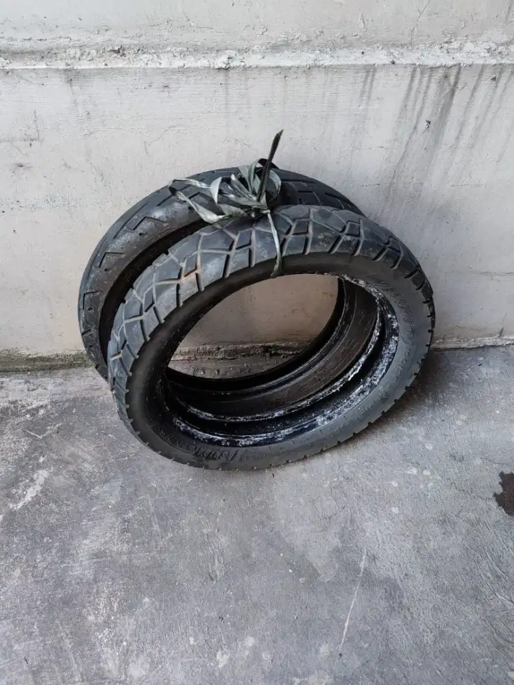 Ban Motor Tubless Vario ukuran 100/90 dan 90/90 Layak Pakai