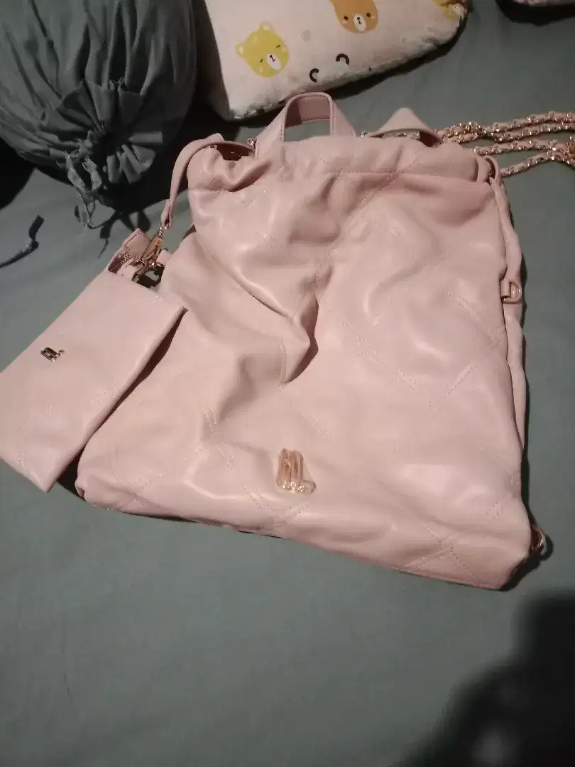 Tas local id(warna pink)