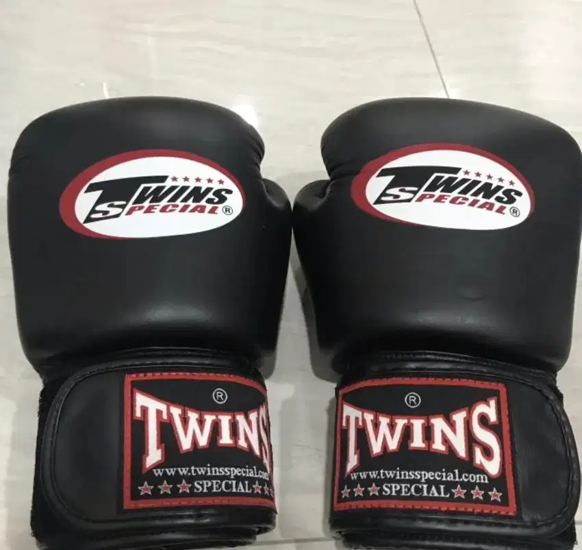 Sarung tangan tinju boxing gloves Twins Original