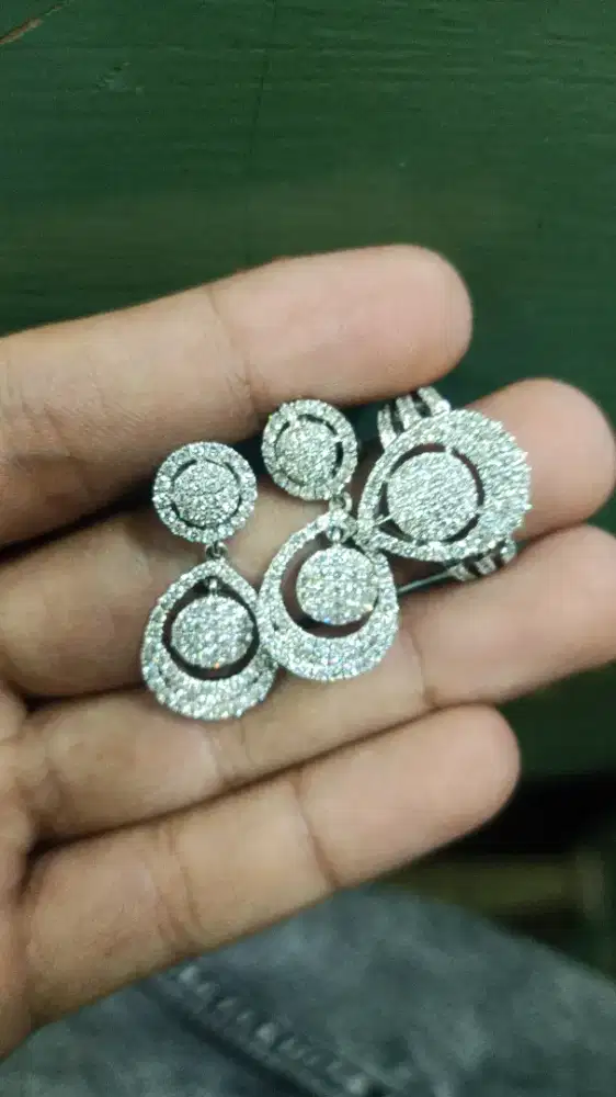 Menerima beli emas & berlian dalam bentuk apapun Bisa (COD)