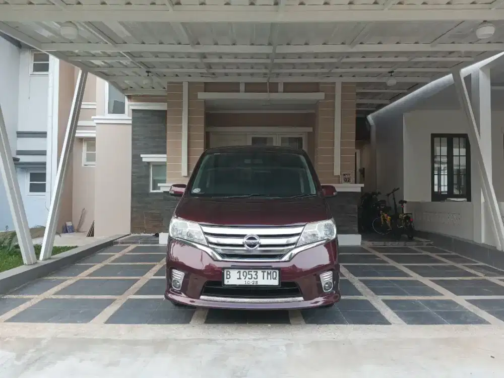 Di Jual Cepat Nissan Serena C Hws Automatic Tahun Keyless Mobil Bekas