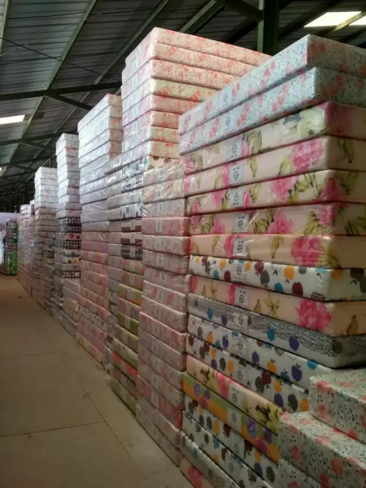 Kasur. Busa uk 90x200x14 banya motif nya