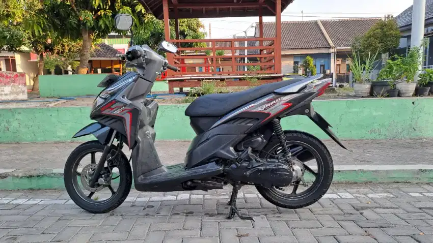 Honda vario tecno 110 th 2011 an sendiri