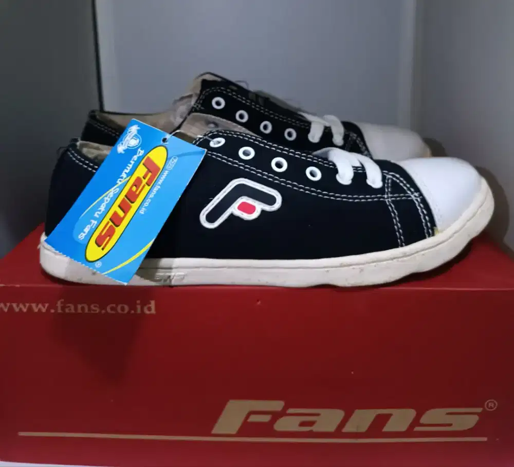 Sepatu fans size 40