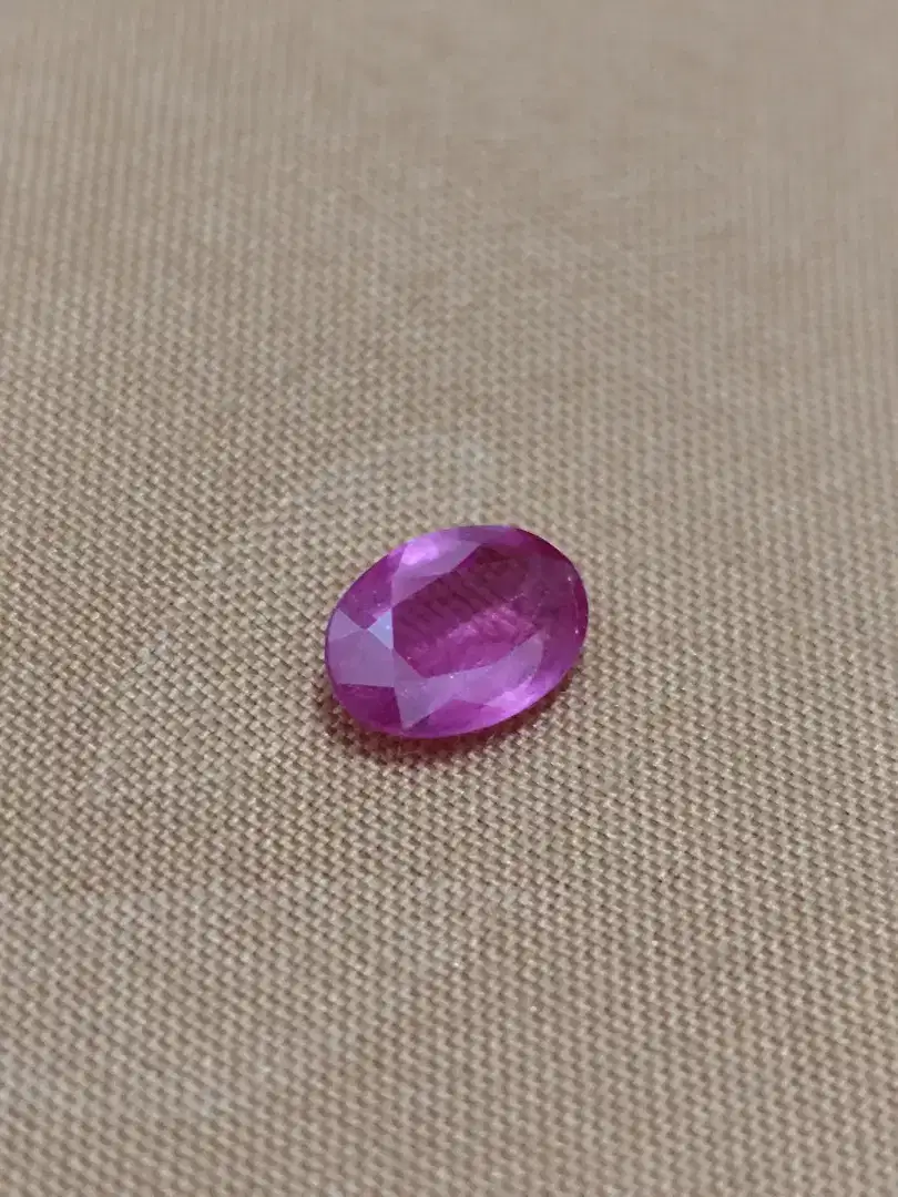 Natural pinkish-red ruby (burma - no heat)