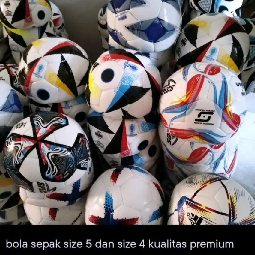 Bola sepak/bola kaki size 5 untuk lapangan luas