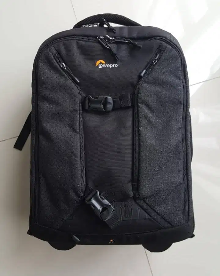 Tas Camera Lowepro Ada Roda