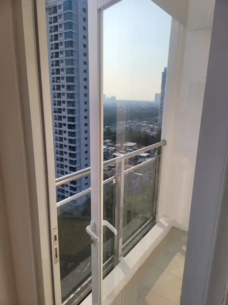 Di Sewakan Apartemen Royale Suites Kemayoran  type Queen