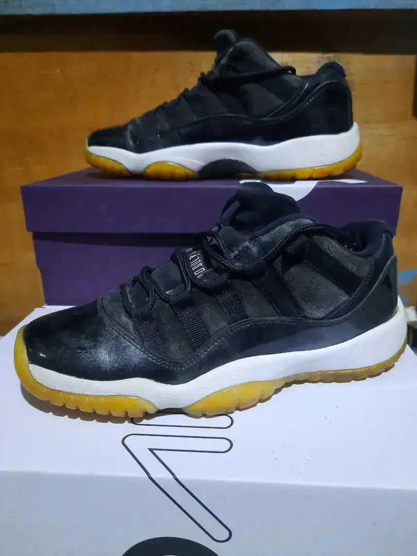 AIR JORDAN 11 RETRO LOW BARON