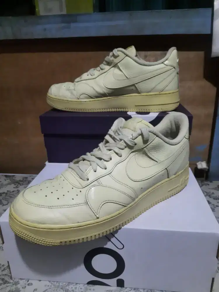 NIKE AF 1 MISHPLACE WOOSH PALE YELLOW