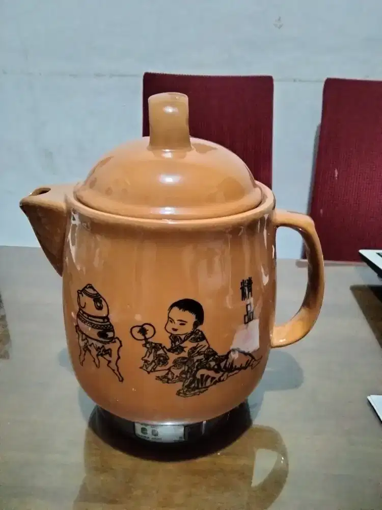 Teko keramik Rebus obat