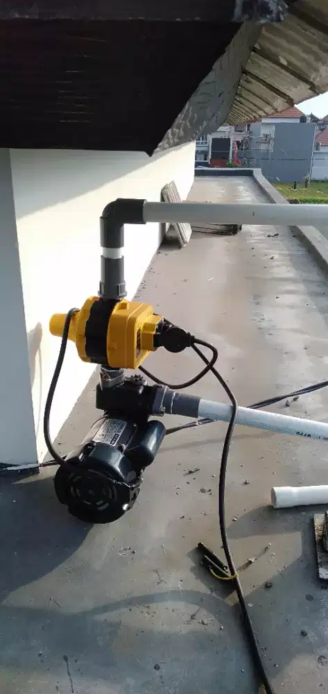 Teknisi pompa air,water heater,washtafel, kloset duduk,dll