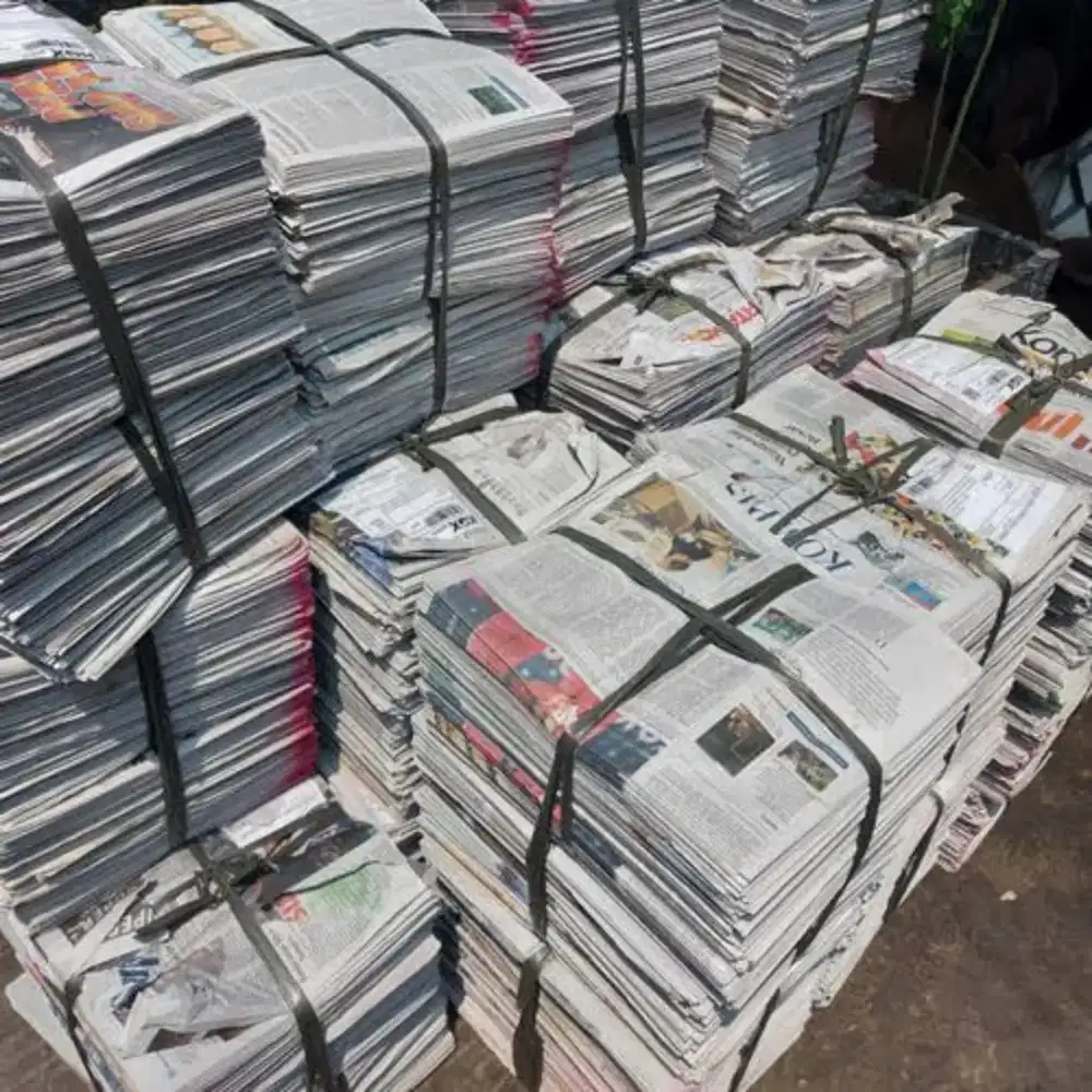 CARI / BELI. bukan untuk di jual ya . koran bekas kantor