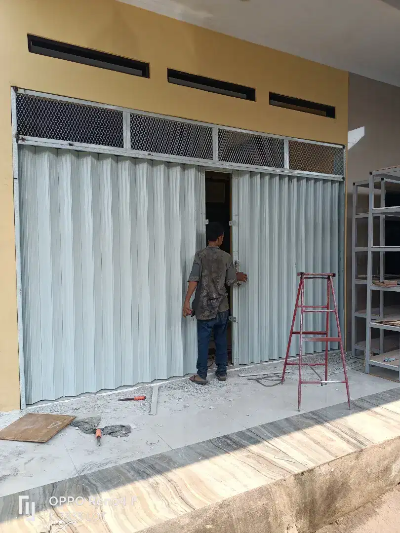 Rolling door dan folding gate