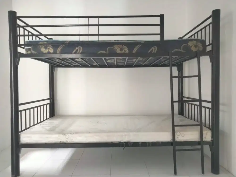 Ranjang susun bertingkat