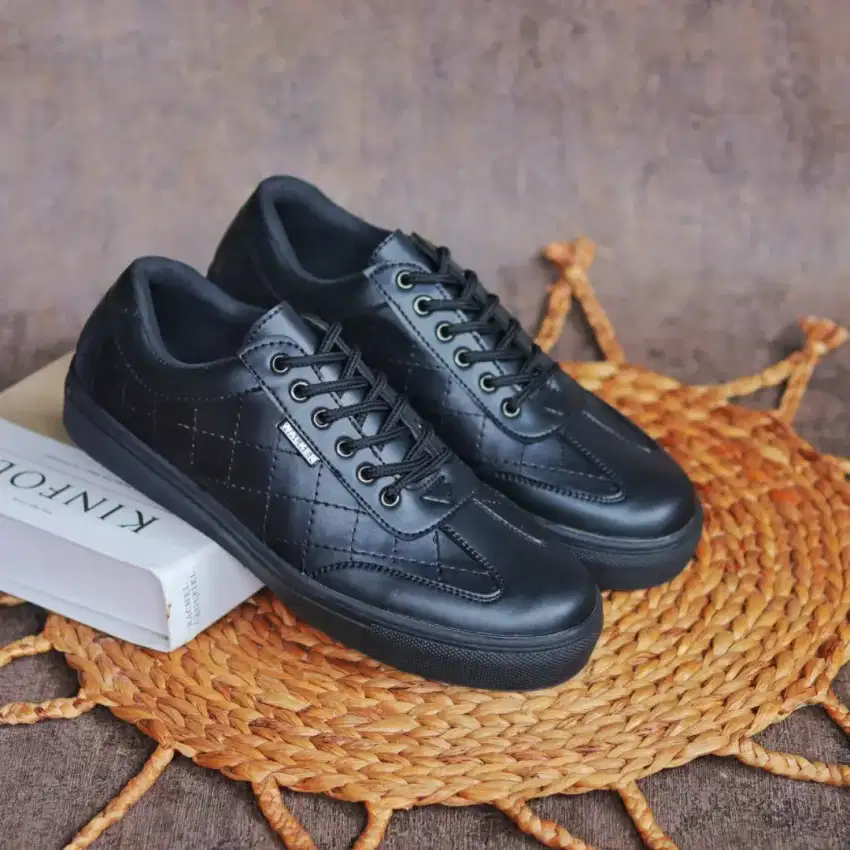 Ready stock, sepatu kasual pria Walker original Bandung handmade
